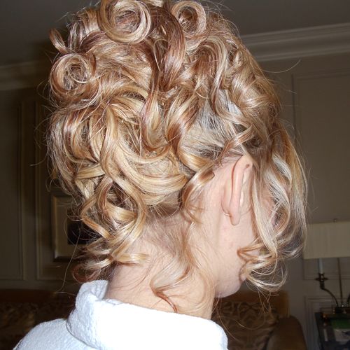 Example of a full Up Do on the bride.