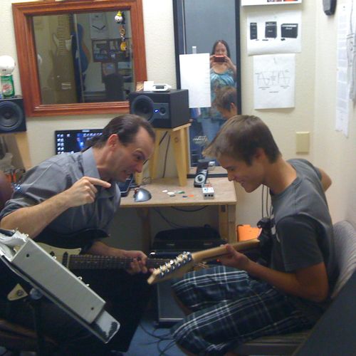 On the left, instructor Will Dawson, from Musician