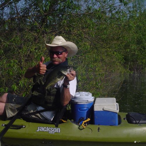 Catch big Largemouth Bass with Kayakjak's Outfitte