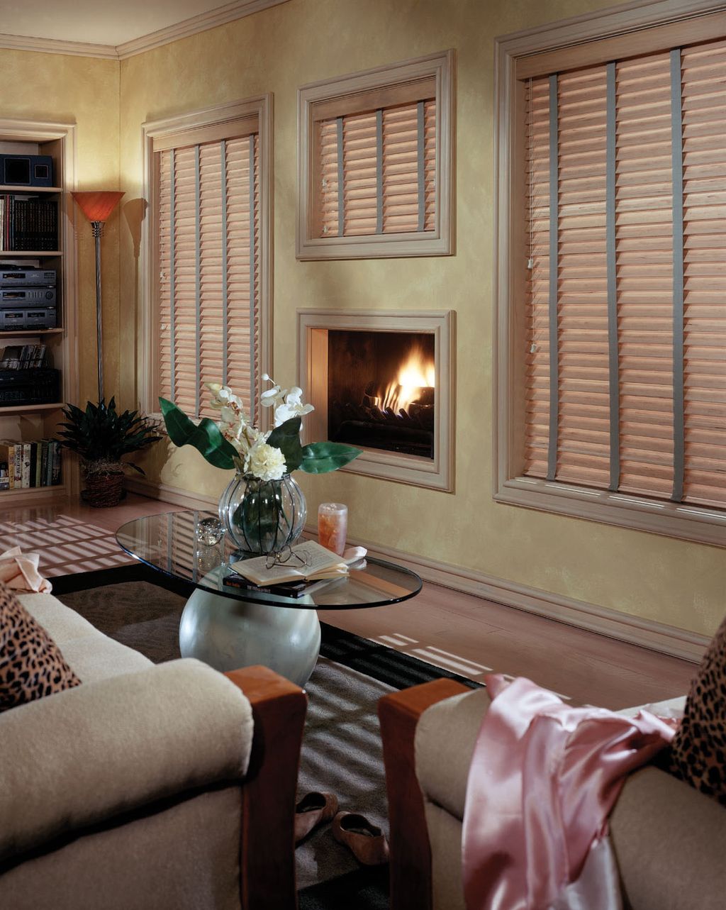 Wood Alloy Blinds with Decorative Tape
Custom