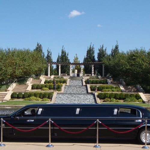 Ten Passenger Stretched lincoln Town Car Limousine