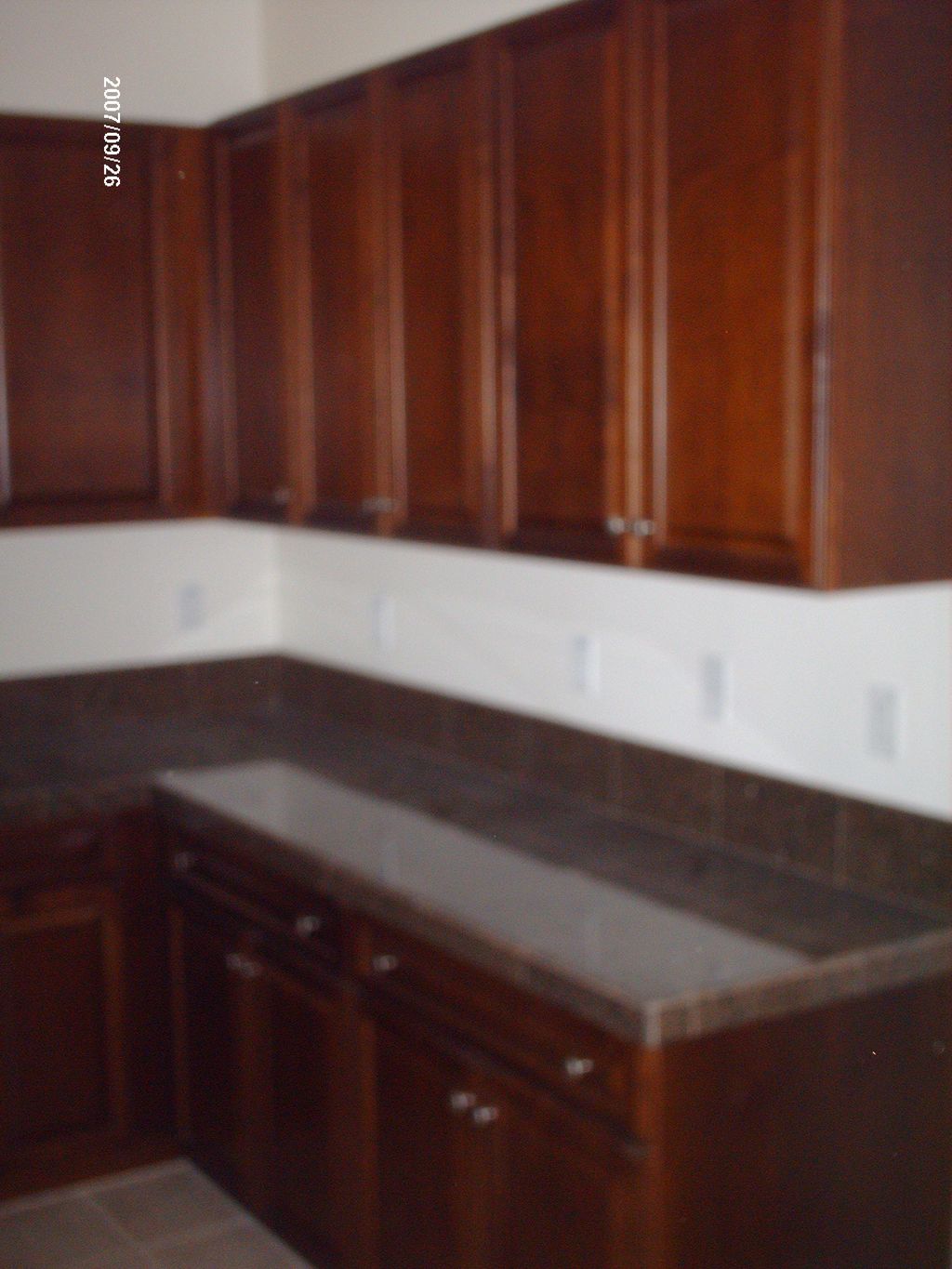 KITCHEN CABINETS & COUNTER INSTALLED