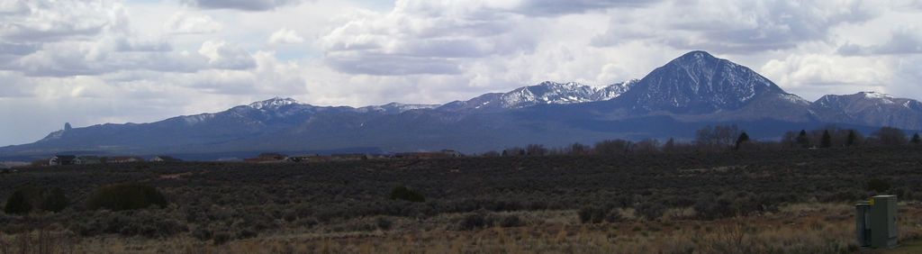 Panorama of the sleeping Ute mountain