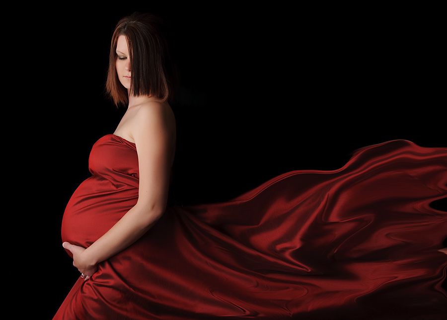 Dramatic maternity