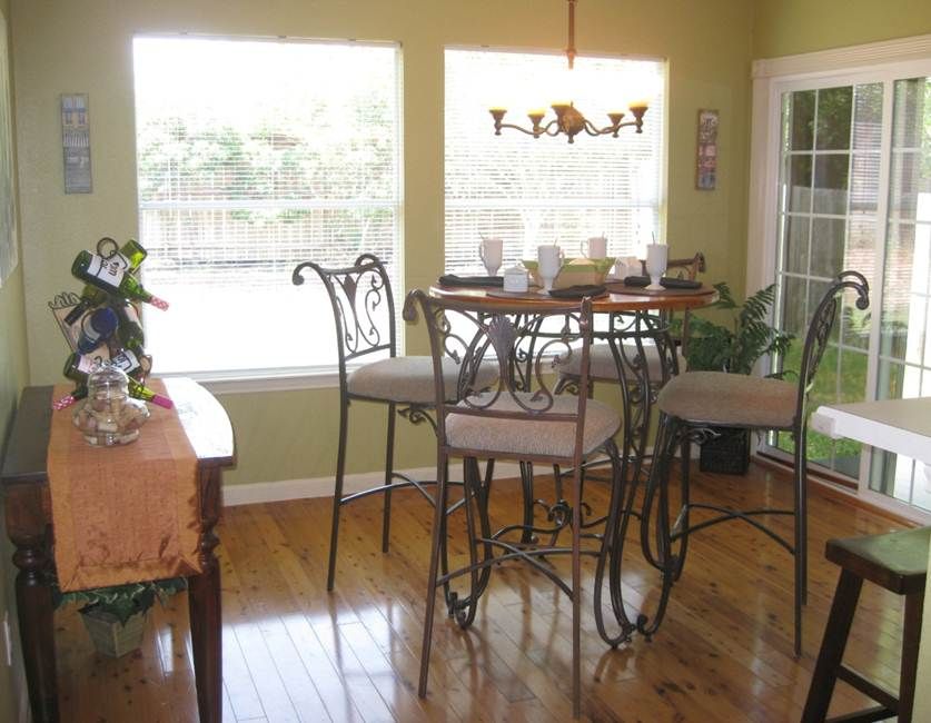 Breakfast Room Staged!
