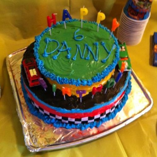 HOTWHEELS themed Birthday- Vanilla Bean Cake w/str