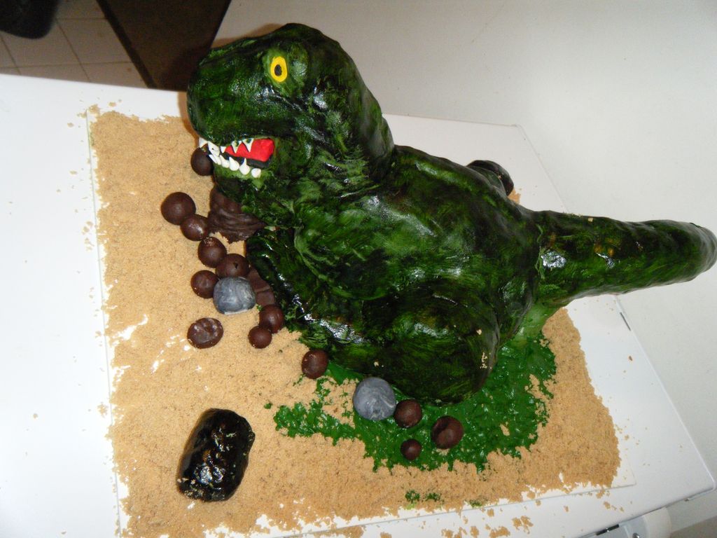 T-Rex Cake