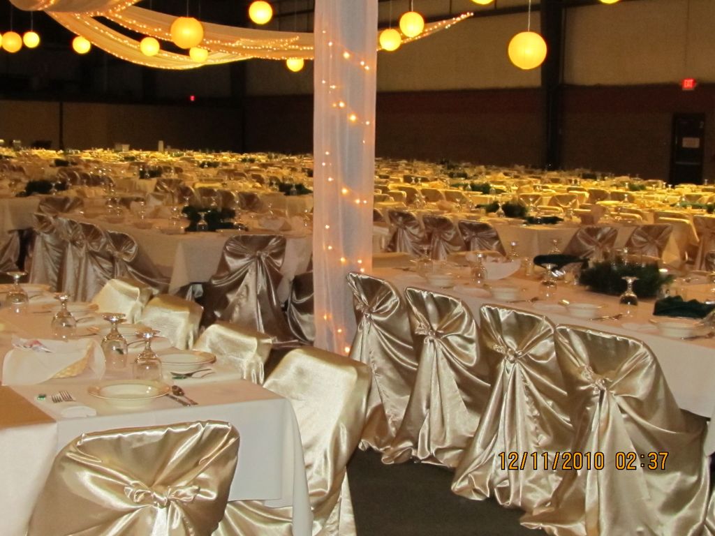 Create a wow from your guests!Ivory and champagne 