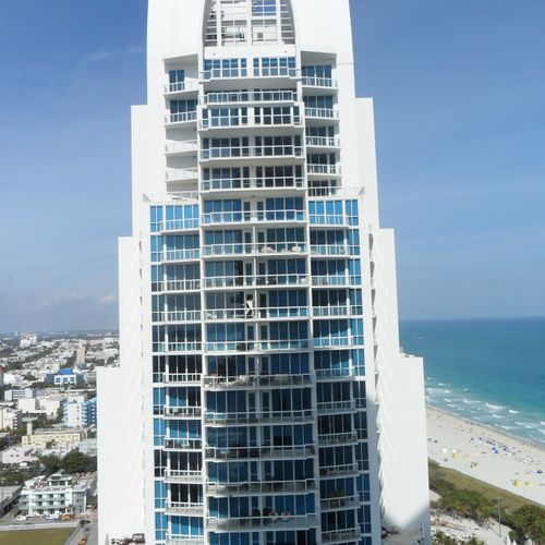 Project Location: Miami Beach Fl
CONTINUUM BUILDIN
