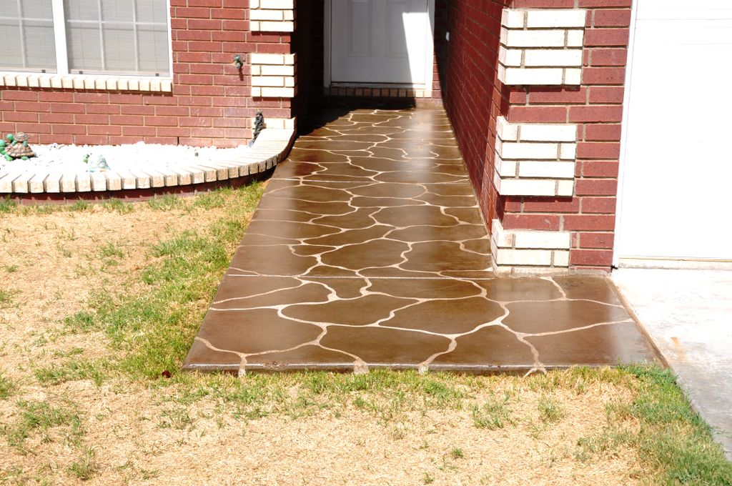 Faux Flagstone hand engraved into exsisting concre
