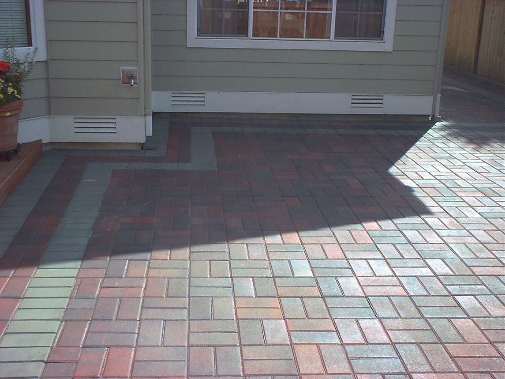 New Holland paver patio courtyard