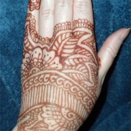 Intricate Henna Design on Hand - this is a picture