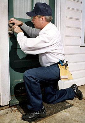 Fast Locksmith Service! Call (313) 757-6773