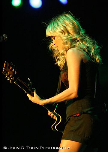 Carrie underwood