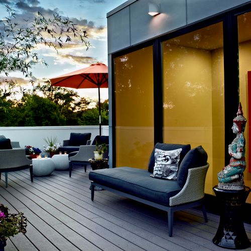 Outdoor rooftop living at it's finest!