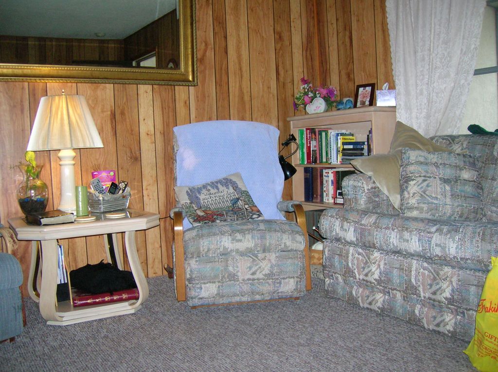 Live in a clutter free home