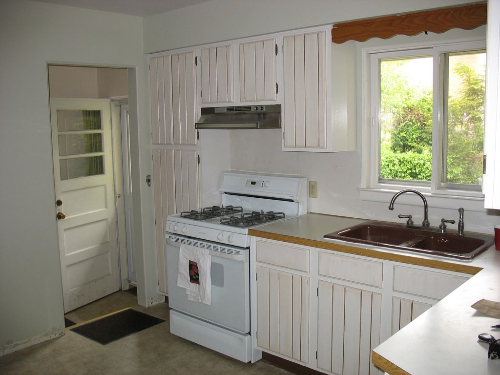 Kitchen cabinet makeover