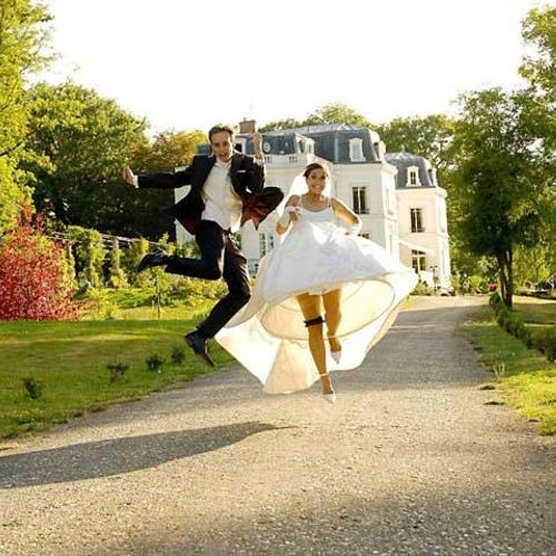 Adeline and Fabrice jumping out of joy