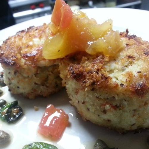 Lump crab cake with tomatoes confit, seared jalape
