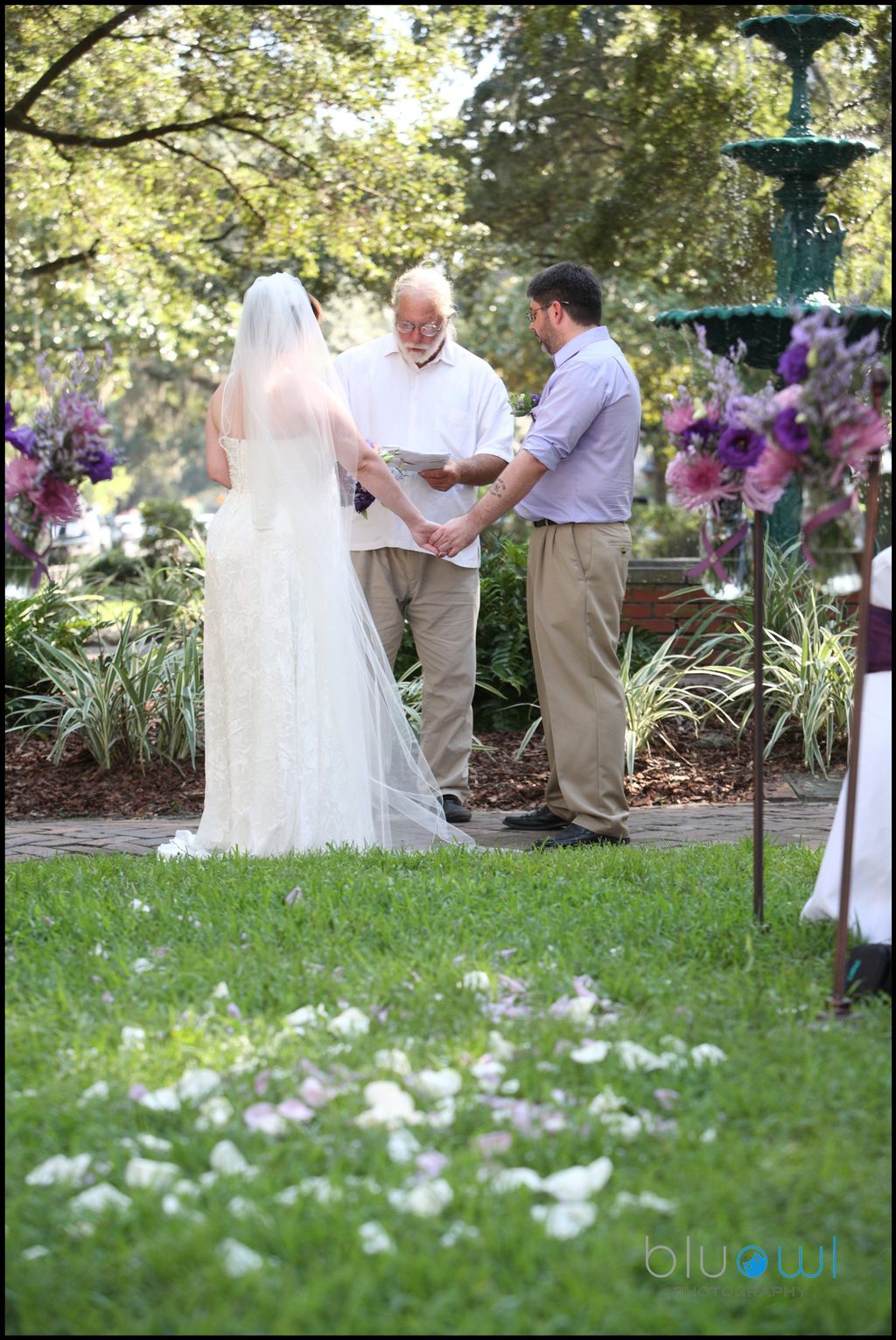Wedding in square, downtown Historic Savannah