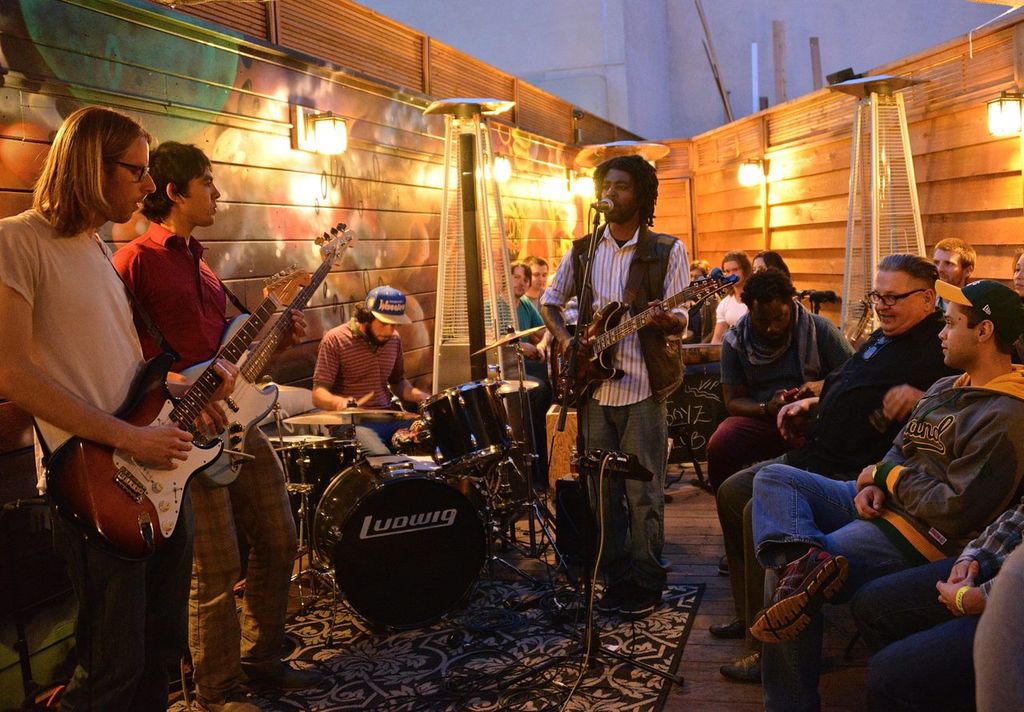 Nothing like gigging on a cool summer evening