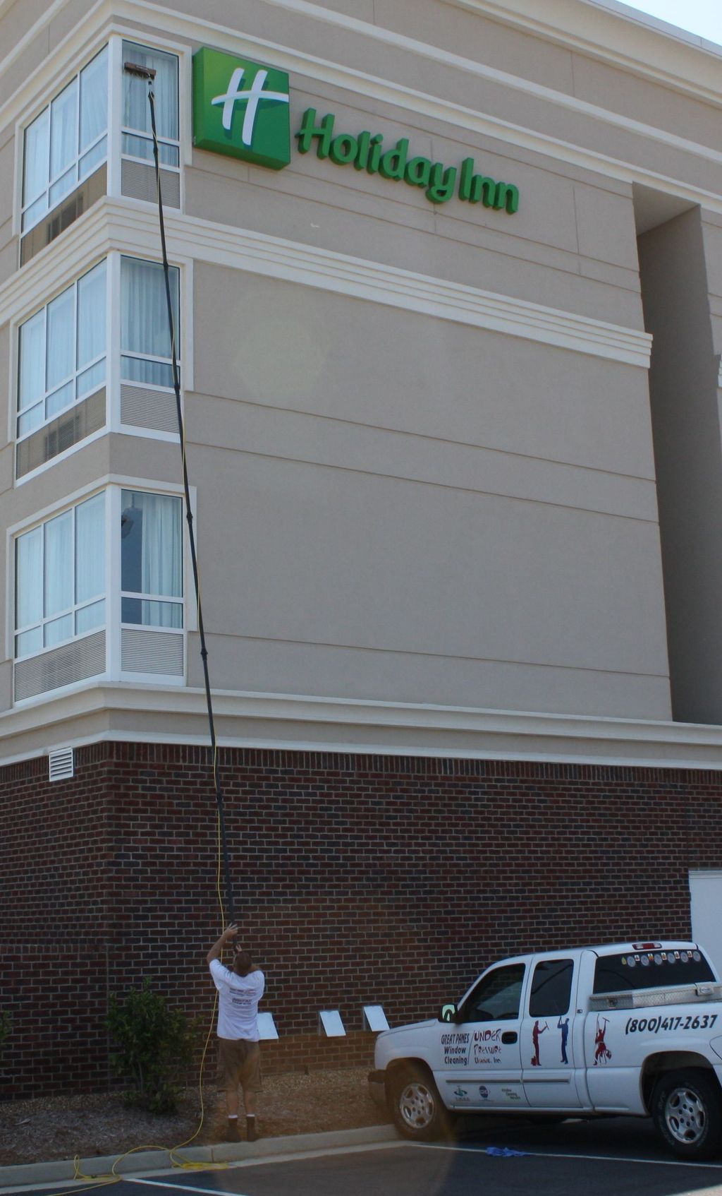 Exterior Window Cleaning Holiday Inn Statesboro, s