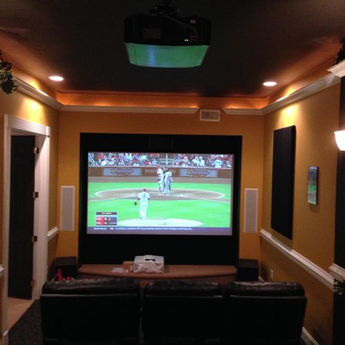Dedicated Home Theater with JVC Projection, 110" s