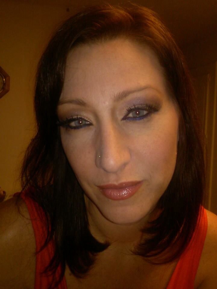 Model: Jamie
Glam/Dramatic look....(school reunion