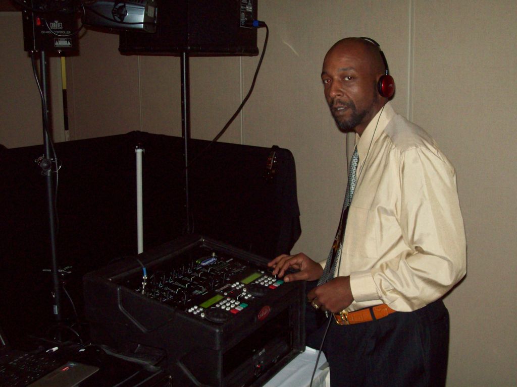 The Selector DJ Jay Tré