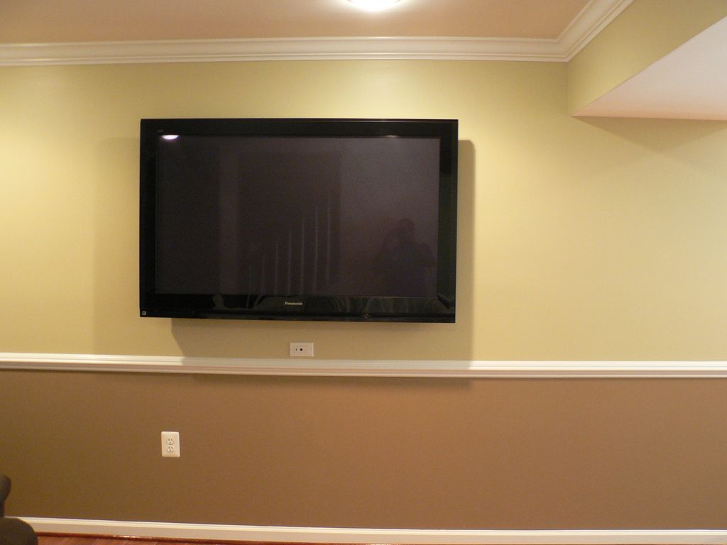 65" flat panel with IR system that allows componen