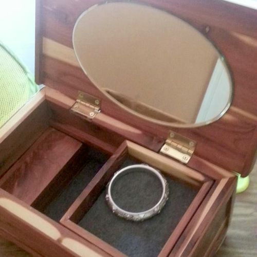 Red-Cedar jewelry box