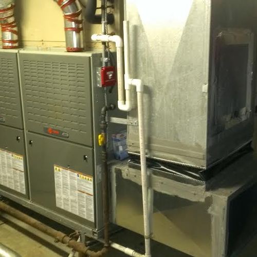 2 warm air furnaces working in tandem