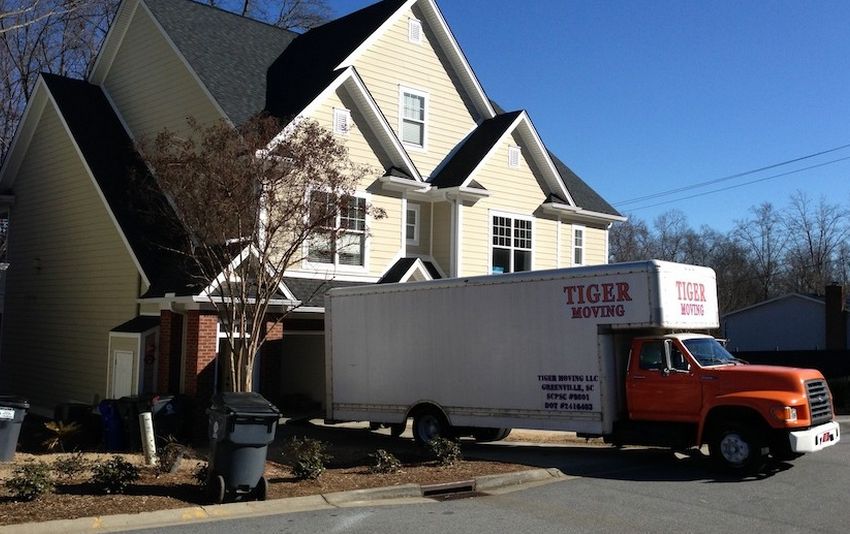 Our U-Haul style trucks are the ideal truck for lo