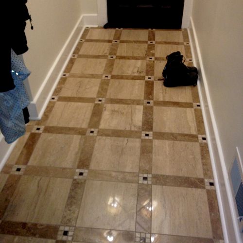 Custom designed floor
By: K.Etyem (B.H.S)