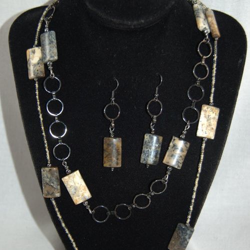 Moss opal with gunmetal big link chain necklace se