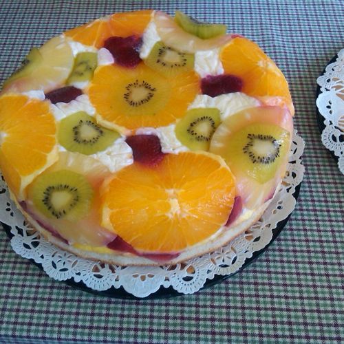 A delicious Romanian cake, great in the hot summer