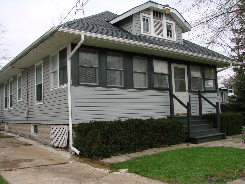 "Before" photo of Sears Starlite remodel/rehab