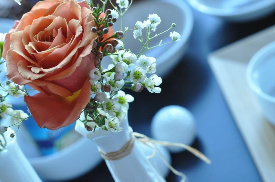 floral arrangement for dinner party