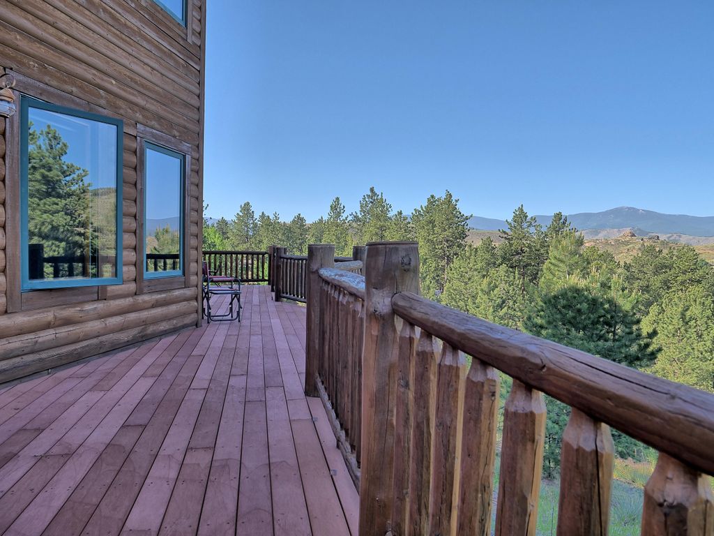 Real Estate Home Exterior by Tours de Core