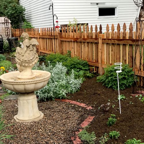 4’ Gothic picket w/ 1x2 accent spindles, S Minneap