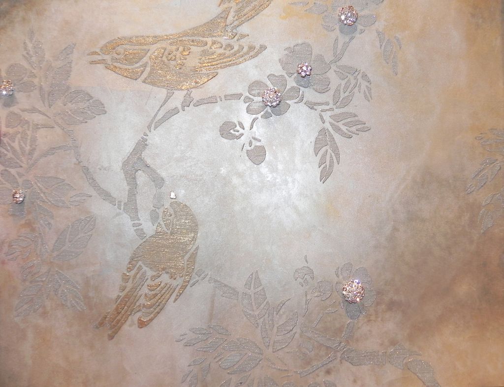 4 layered bird finish with diamonds