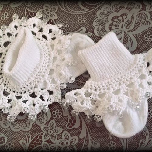 Sample: Beaded Irish Crocheted Ruffle Trim Socks