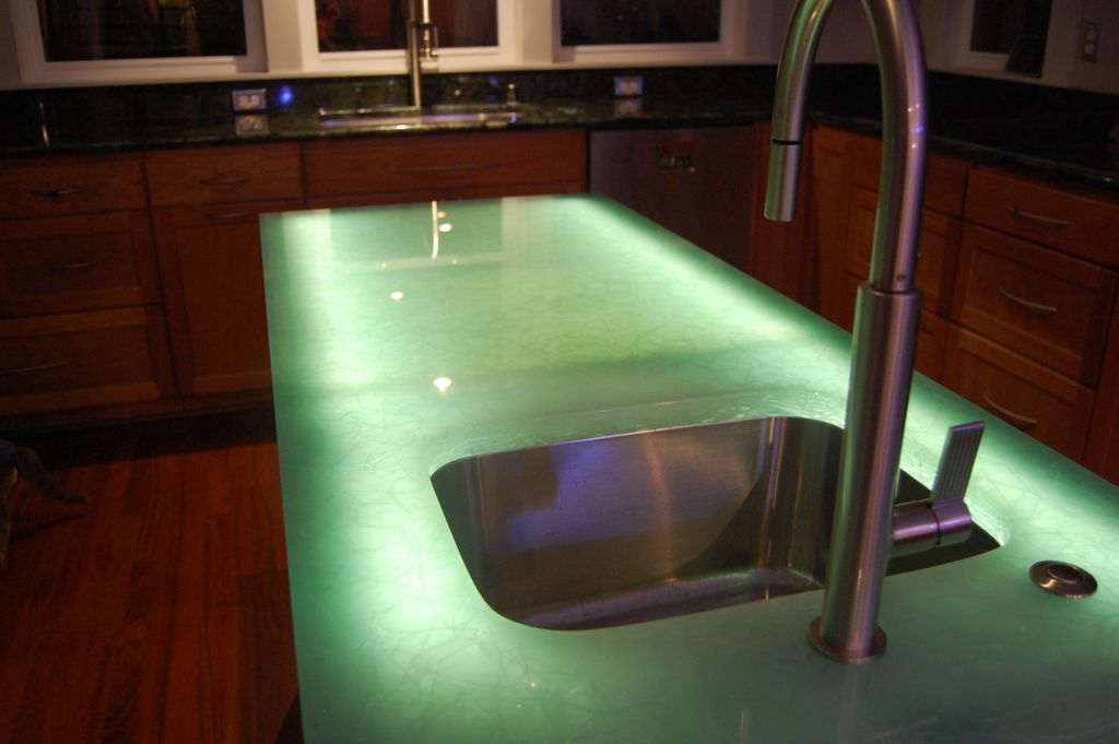 Glass2 island with led lights