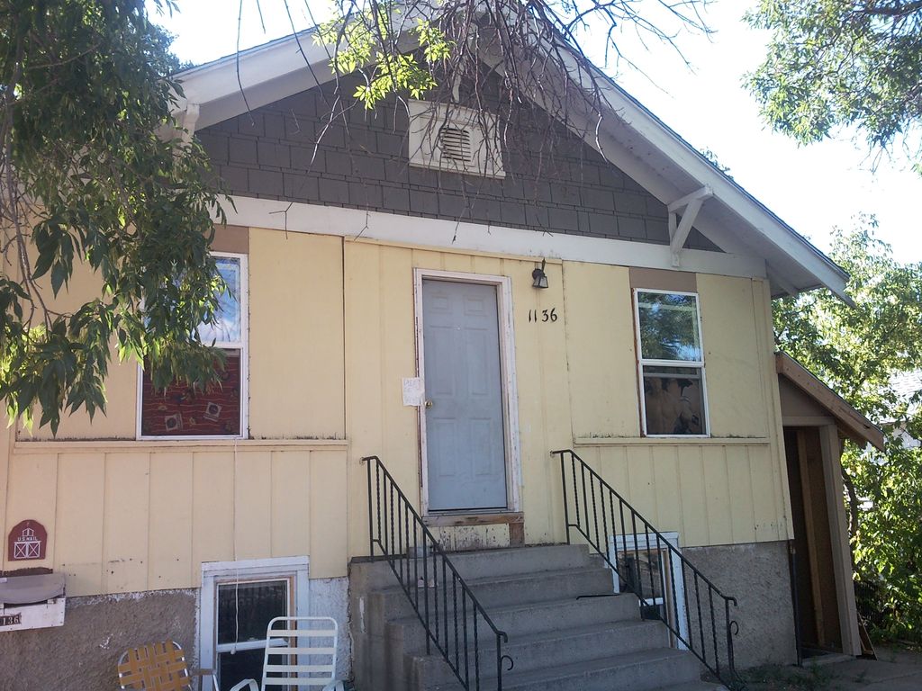 1136 S Poplar  Triplex rental $129900