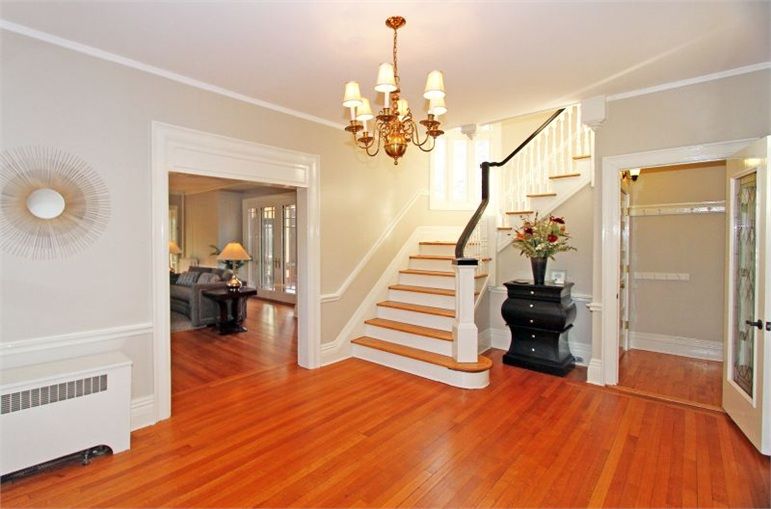 Foyer - Vacant Staging - Short Hills