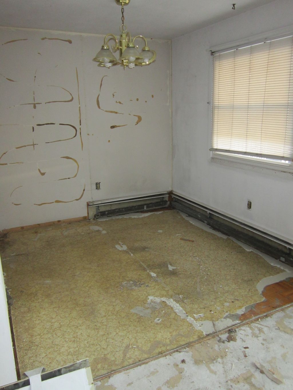 S townhouse before - New Haven