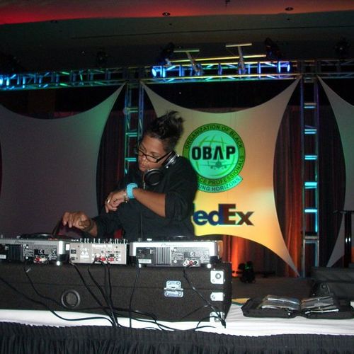 DJ'ing a Corporate event in Memphis at the Fedex C