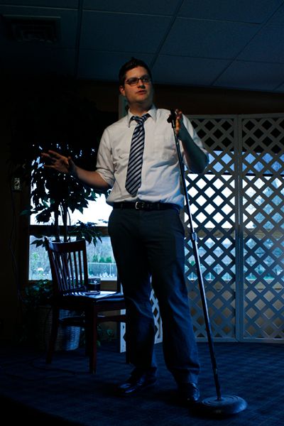 Alex performing at Orchard Hills country club in W
