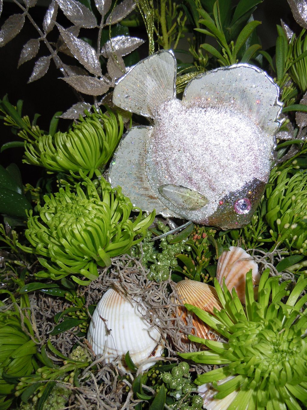 This arrangement is one of my favorites.
Green spi