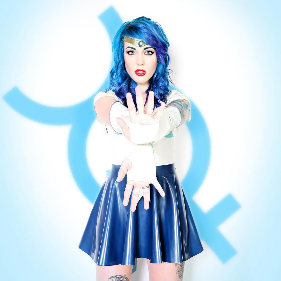 Cosplay Makeup for Catalyst Latex
Styled and direc